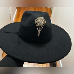 Sonoma Black Felt Fedora Hat with Vintage gold tone clear rhinestone Brooch
